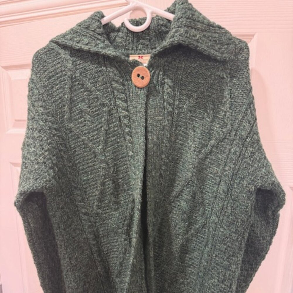 Carraig Donn Hunter Green 100% wool sweater from Ireland